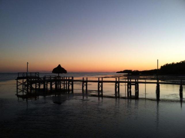 White Sands Inn มาราธอน ภายนอก รูปภาพ